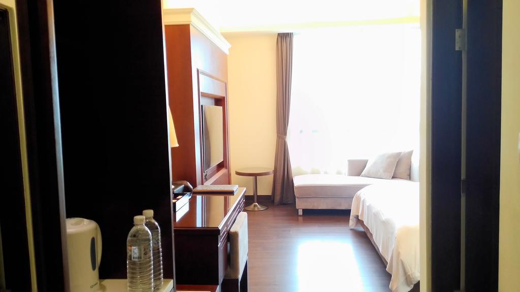 Hotel Modern Puli Kültér fotó