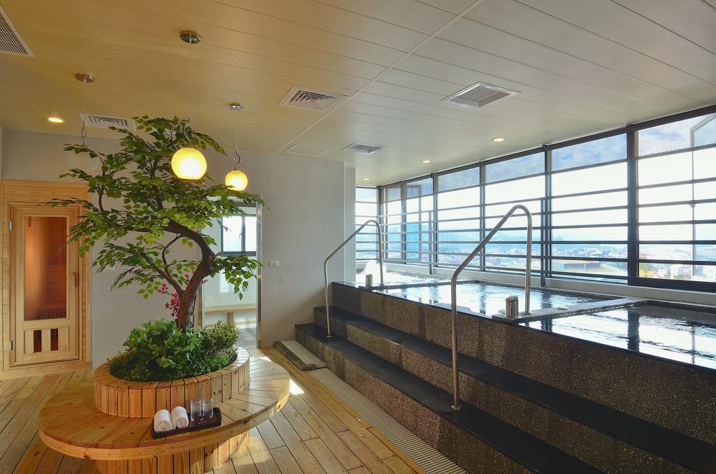 Hotel Modern Puli Kültér fotó