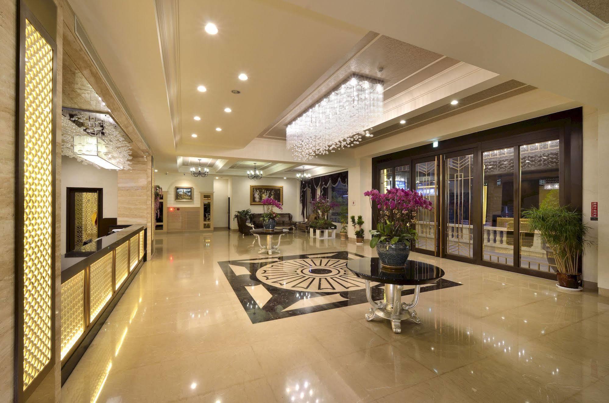 Hotel Modern Puli Kültér fotó